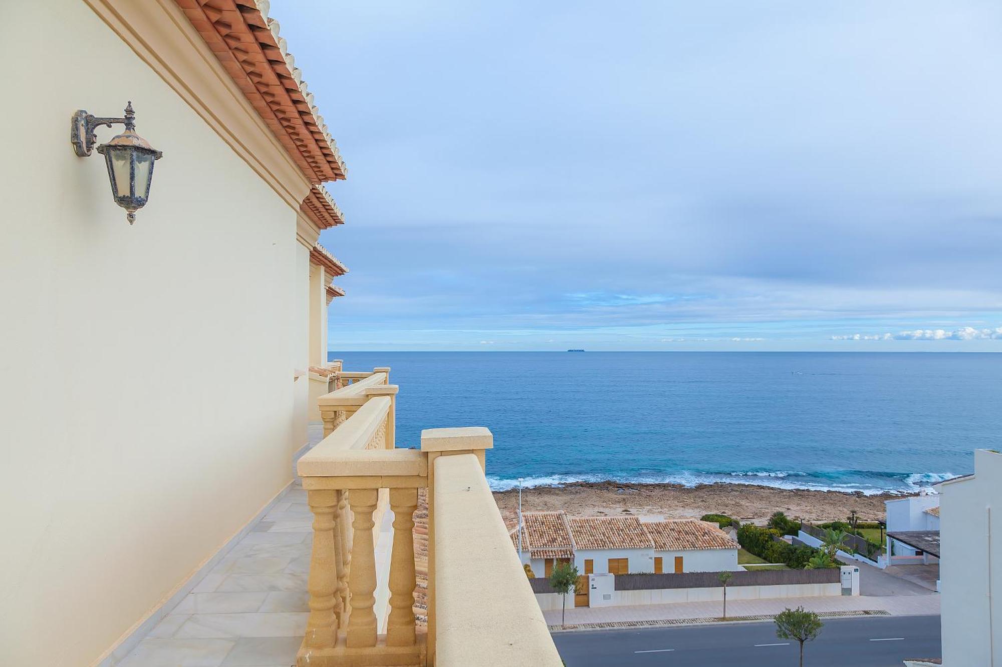 Mar-Beach Front Apartment In Javea Dış mekan fotoğraf